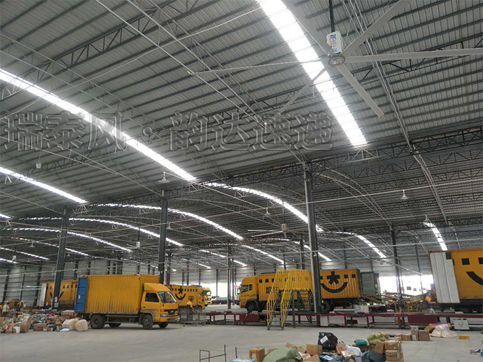 鋼鐵結(jié)構(gòu)廠房車(chē)間降溫，瑞泰風(fēng)扇機(jī)組合來(lái)給您方案